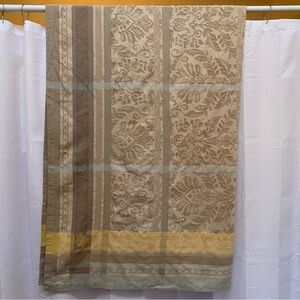 VILLEROY & BOCH Square Jacquard 100% Cotton Tablecloth 64x64”